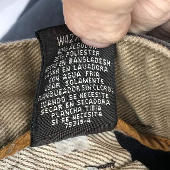 Two St. Johns Bay Men's Pants 42x32 Measured 39x30 Straight Leg - Picture 15 of 16